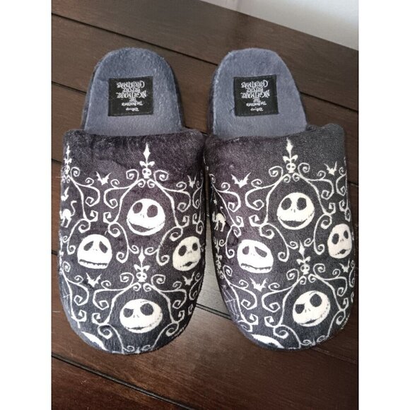 Disney's The Nightmare Before Christmas Talking Adult Slippers Hallmark 7/8 - Picture 1 of 5